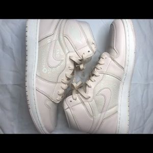 Air Jordan 1 Retro High Guava Size 12